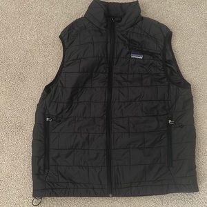 EUC. Mens Patagonia Black Nanopuff Vest - Medium